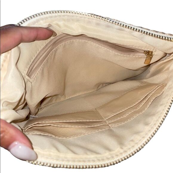 Wristlet   - Picture 2 of 3